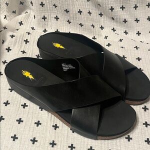 VOLATILE Black Women's Slide Sandals Size 9